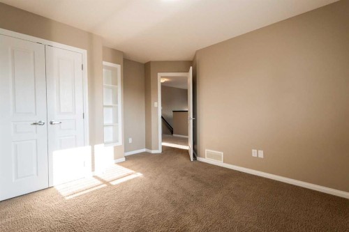 733 Twinriver Loop West, Lethbridge, AB - Indoor