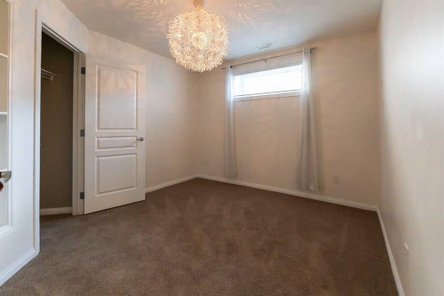 733 Twinriver Loop West, Lethbridge, AB - Indoor Photo Showing Other Room