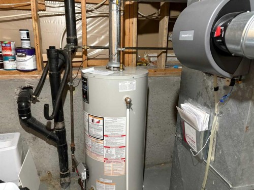 40 Cayuga Crescent West, Lethbridge, AB - Indoor Photo Showing Basement