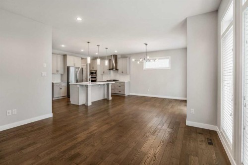 457 Westgate Crescent, Coaldale, AB - Indoor Photo Showing Kitchen With Upgraded Kitchen