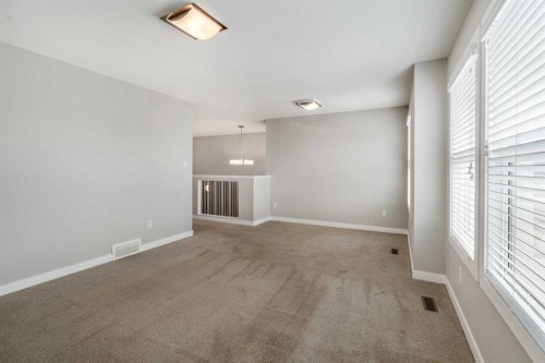 457 Westgate Crescent, Coaldale, AB - Indoor Photo Showing Other Room