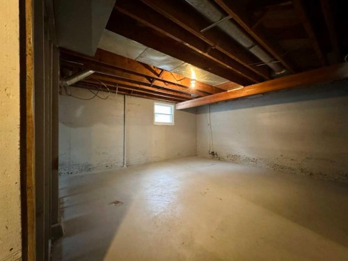 537 23 Street South, Lethbridge, AB - Indoor Photo Showing Basement
