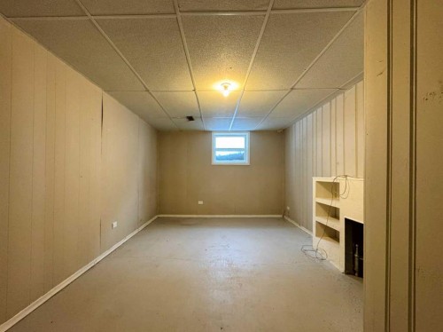 537 23 Street South, Lethbridge, AB - Indoor Photo Showing Basement