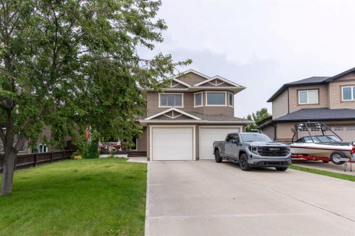 2112 30A Avenue  Coaldale, AB T1M 0B7