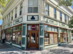 301 5 Street SOUTH Lethbridge, AB T1J 2B4