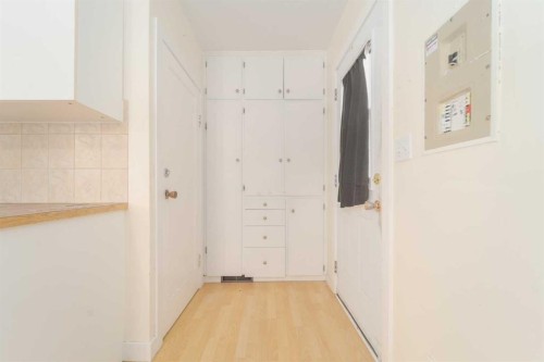 5202 44 Avenue, Taber, AB - Indoor Photo Showing Other Room