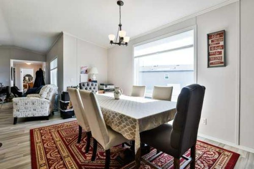 2037 Sunflower Crescent, Coaldale, AB - Indoor Photo Showing Dining Room