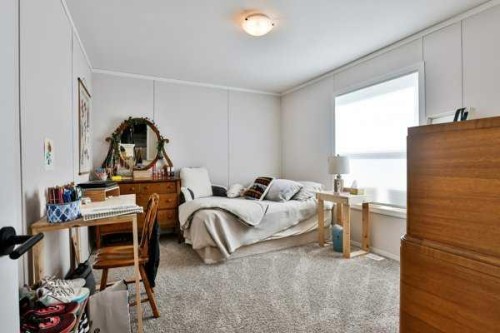 2037 Sunflower Crescent, Coaldale, AB - Indoor