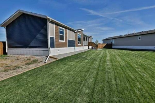 2037 Sunflower Crescent, Coaldale, AB - Outdoor With Exterior