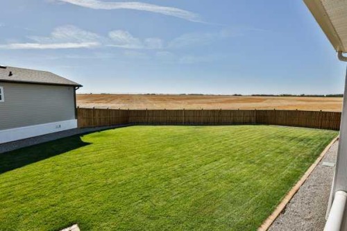 2037 Sunflower Crescent, Coaldale, AB - Outdoor