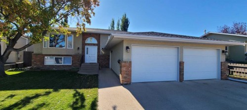 337 Ojibwa Place West, Lethbridge, AB - Outdoor With Facade