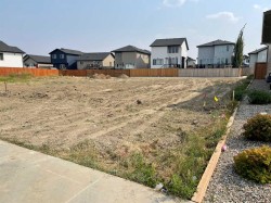 34 Rivergrove Run WEST Lethbridge, AB T1K 8E9