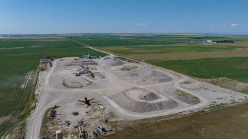 On Township Rd 90, Fort Macleod, AB 