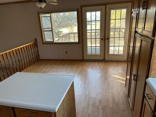 210 5 Street, Warner, AB - Indoor Photo Showing Other Room