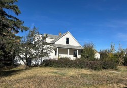 210 5 Street  Warner, AB T0K 2L0