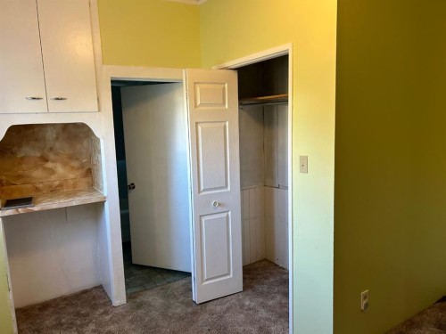 210 5 Street, Warner, AB - Indoor Photo Showing Other Room