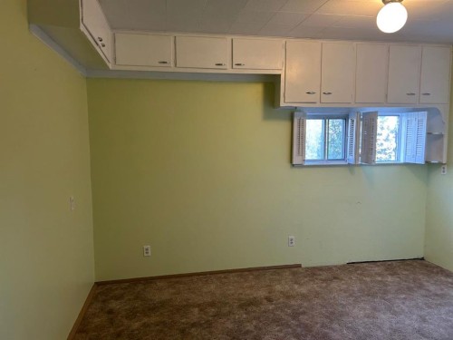 210 5 Street, Warner, AB - Indoor Photo Showing Other Room