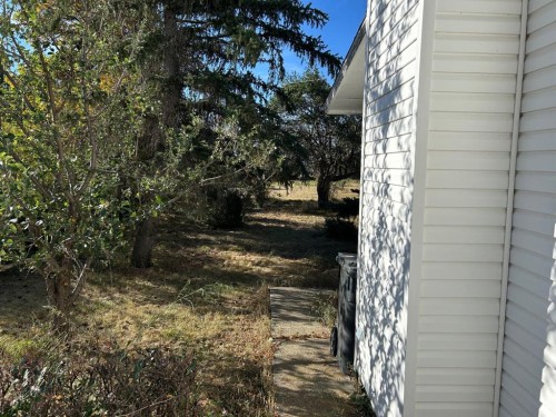 210 5 Street, Warner, AB - Outdoor