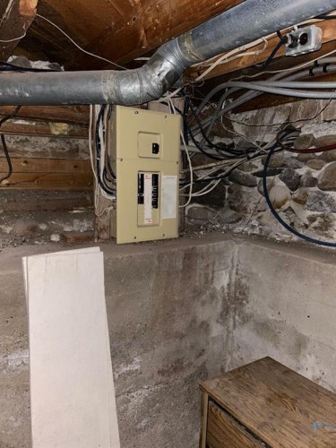 210 5 Street, Warner, AB - Indoor Photo Showing Basement