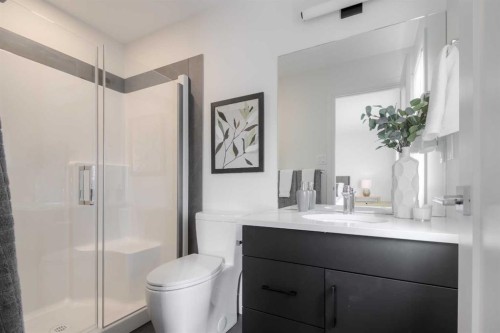 2545 16 Avenue North, Coaldale, AB - Indoor Photo Showing Bathroom