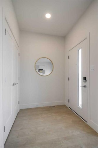 2545 16 Avenue North, Coaldale, AB - Indoor Photo Showing Other Room