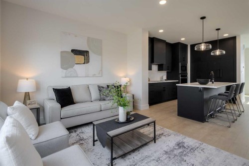 2545 16 Avenue North, Coaldale, AB - Indoor Photo Showing Living Room