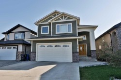244 Sixmile Common SOUTH Lethbridge, AB T1K 5S7