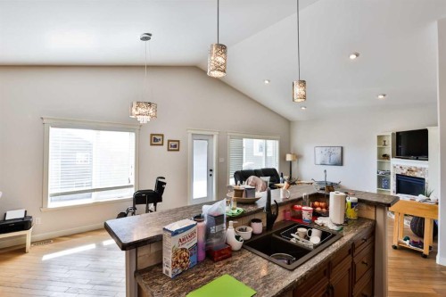 244 Sixmile Common South, Lethbridge, AB - Indoor