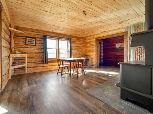 13042A 270 Range Road Range, Beazer, AB 