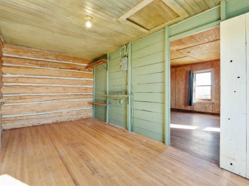 13042A 270 Range Road Range, Beazer, AB 