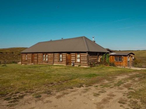 13042A 270 Range Road Range, Beazer, AB 