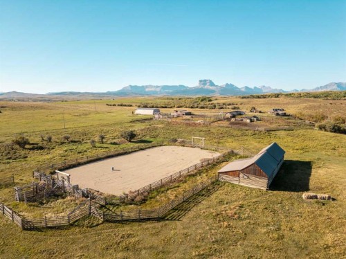 13042A 270 Range Road Range, Beazer, AB 