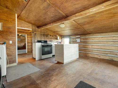 13042A 270 Range Road Range, Beazer, AB 