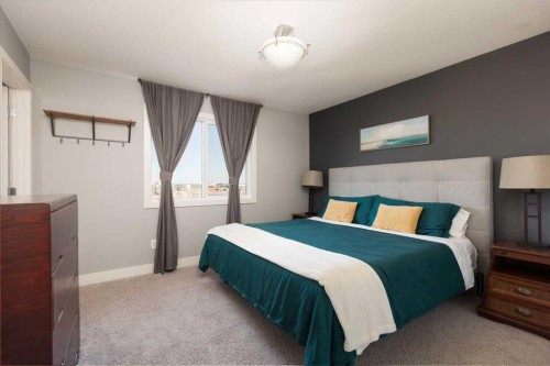 503 Keystone Chase West, Lethbridge, AB - Indoor Photo Showing Bedroom