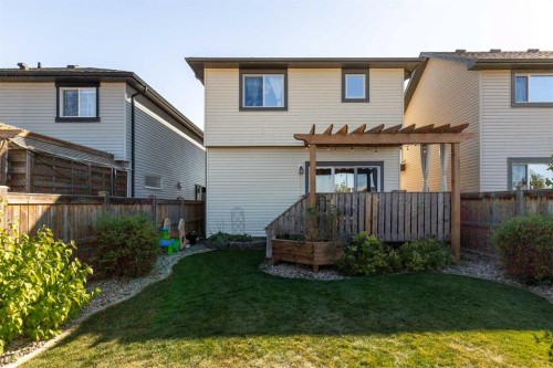 503 Keystone Chase West, Lethbridge, AB - Outdoor