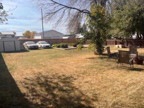 939 2Nd Avenue North, Vauxhall, AB - Outdoor