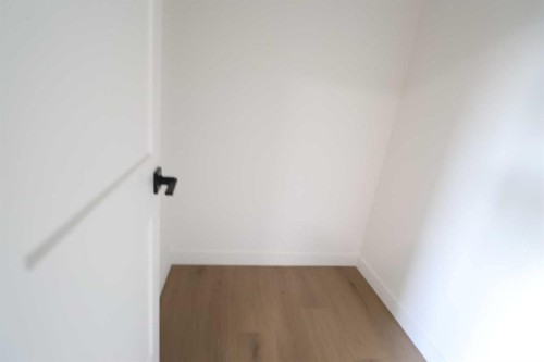 531 4 St, Vauxhall, AB - Indoor Photo Showing Other Room