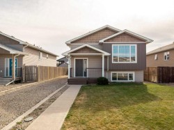 414 10A Street  Nobleford, AB T0L 1S0