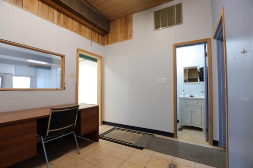 726 Main Street, Pincher Creek, AB 