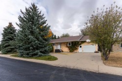 503 6 Avenue  Warner, AB T0K 2L0