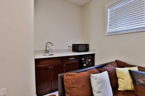 21 Riverford Close West, Lethbridge, AB - Indoor