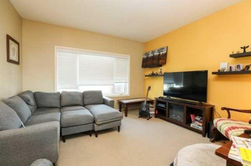 196 Coalbanks Boulevard West, Lethbridge, AB - Indoor Photo Showing Living Room
