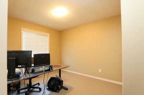 196 Coalbanks Boulevard West, Lethbridge, AB - Indoor Photo Showing Office