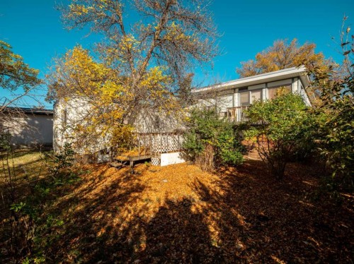 404 5 Avenue, Warner, AB - Outdoor