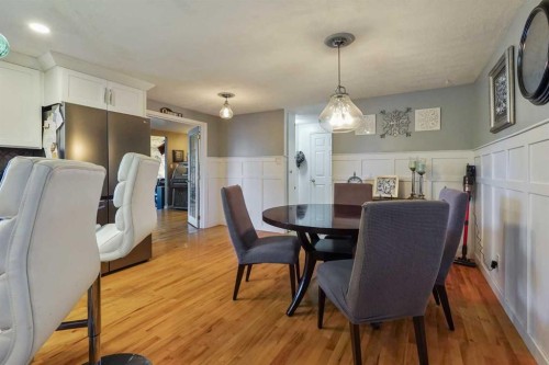 121S 100W, Raymond, AB - Indoor Photo Showing Dining Room