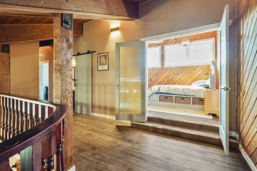 121S 100W, Raymond, AB - Indoor Photo Showing Other Room