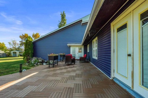 121S 100W, Raymond, AB - Outdoor With Deck Patio Veranda With Exterior