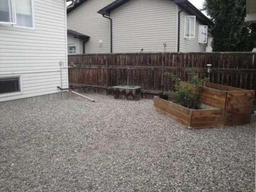 315 Lynx Crescent North, Lethbridge, AB - Outdoor With Exterior