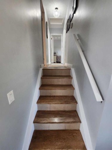 8555 Addison Place Se, Calgary, AB - Indoor Photo Showing Other Room