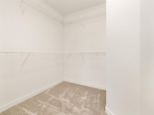 750 Violet Place West, Lethbridge, AB - Indoor With Storage